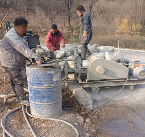 渝水路面下沉注浆